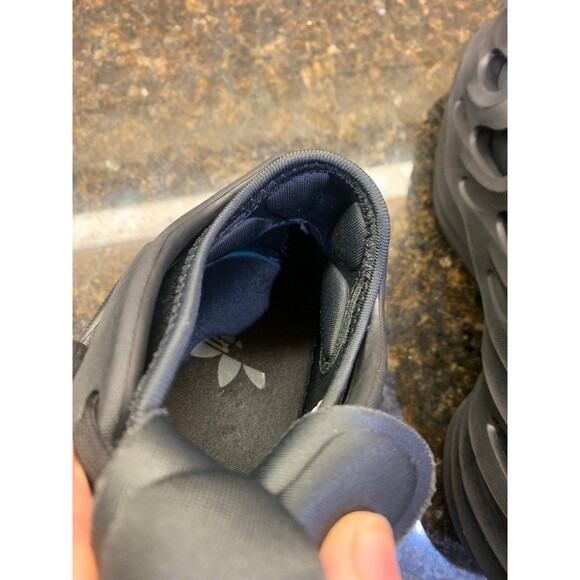 adidas adiFOM Q Yeezy Foam Runner Sneakers Black Carbon Gray M 5 W 7 EUC - Picture 10 of 12